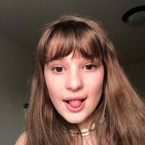 Meet your Posher, Naomi